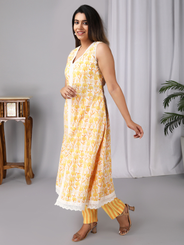 Off-White Yellow Hand Block Printed V-Neck, Sleeve Less Kurta