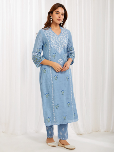 Powder Blue Aari Embroidered Chanderi & Printed V-Neck Kurta