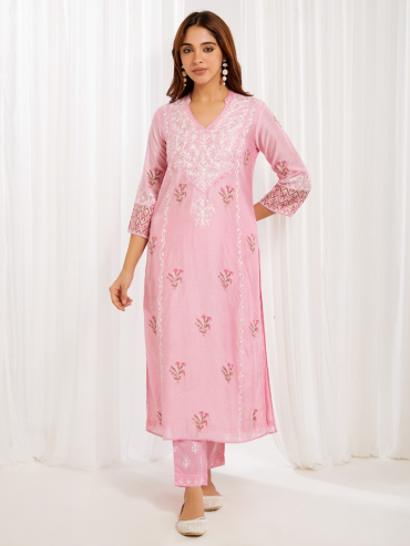 Pink Aari Embroidered Chanderi & Printed V-Neck Kurta