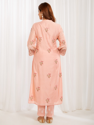 Peach Aari Embroidered Chanderi & Printed Kurta with Pants Set of 2 