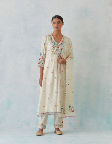 White Hand Block Printed, V-Neck Chanderi Kurta