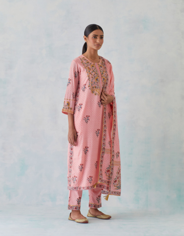 Pink Gota Embroidered, Round Neck Front Placket Chanderi Kurta Set of 3