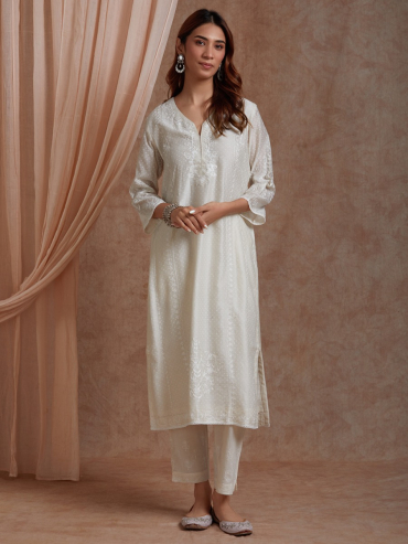 White Aari embroidery Chanderi Round Neck Kurta