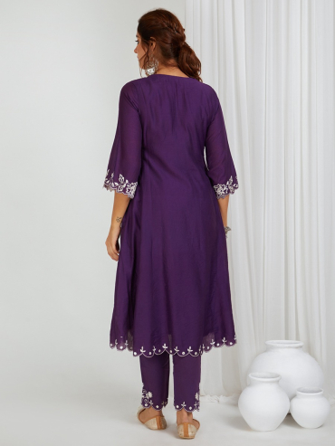 Purple Embroidered Round Neck Chanderi Kurta