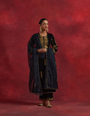 Black Velvet Gota Embroidered Kurta