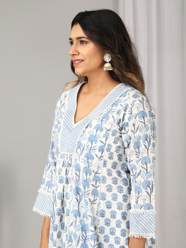 Off white Blue Hand Block Printed V-Neck, Yoke Front Gather Kurta