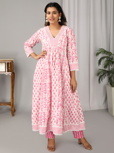 Off white Pink Hand Block Printed V-Neck, Yoke Front Gather Kurta