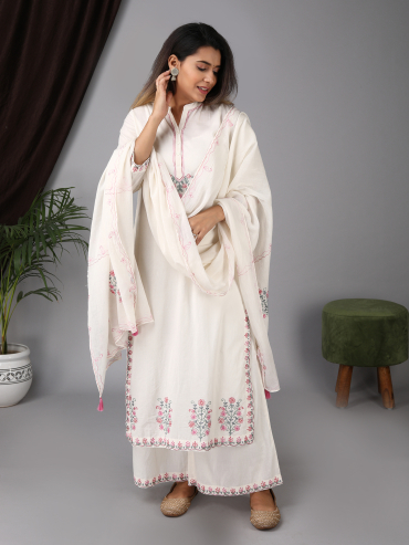 Cotton dupatta with Pink Boota Aari Embroidery