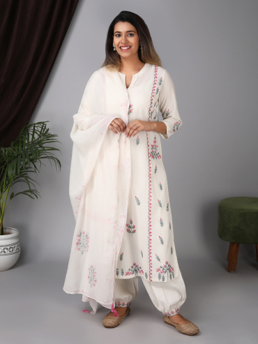 Round Neck Pink Aari Embroidery Cotton Kurta, Pant & Dupatta Set of 3