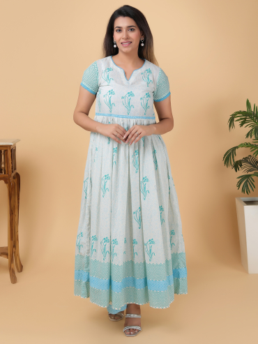 Sky-Blue Hand Block Printed Round Neck, Front Slit & 1/4 Sleeve Cotton Kurta