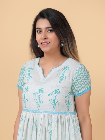 Sky-Blue Hand Block Printed Round Neck, Front Slit & 1/4 Sleeve Cotton Kurta