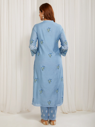 Powder Blue Aari Embroidered Chanderi & Printed Kurta with Pants Set of 2 