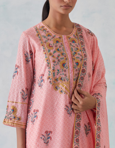 Pink Gota Embroidered, Round Neck Front Placket Chanderi Kurta